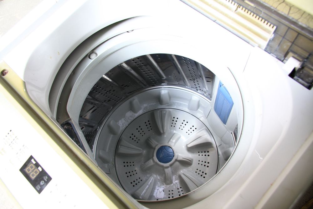 white home appliances-baskets-laundry-clothes care
