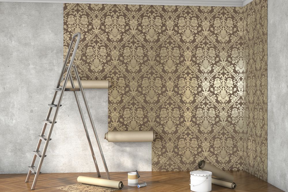 wallpaper-home-decor-golden-foil-wall