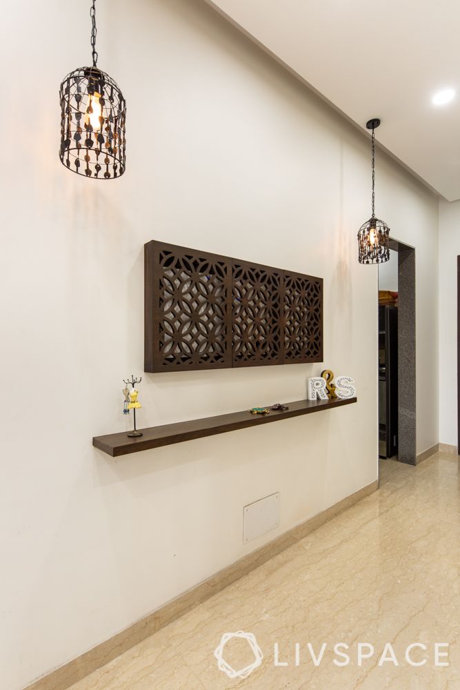 jaali pattern-passageway decor