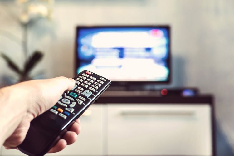 how to clean house-remote-tv unit