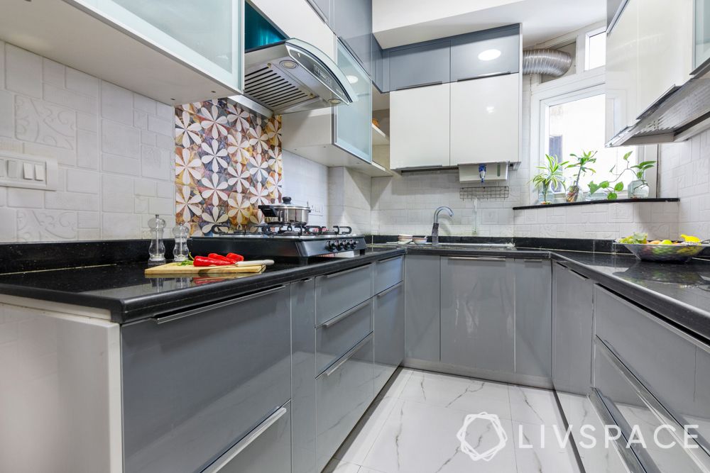 4-bhk-house-design-u-shaped-kitchen