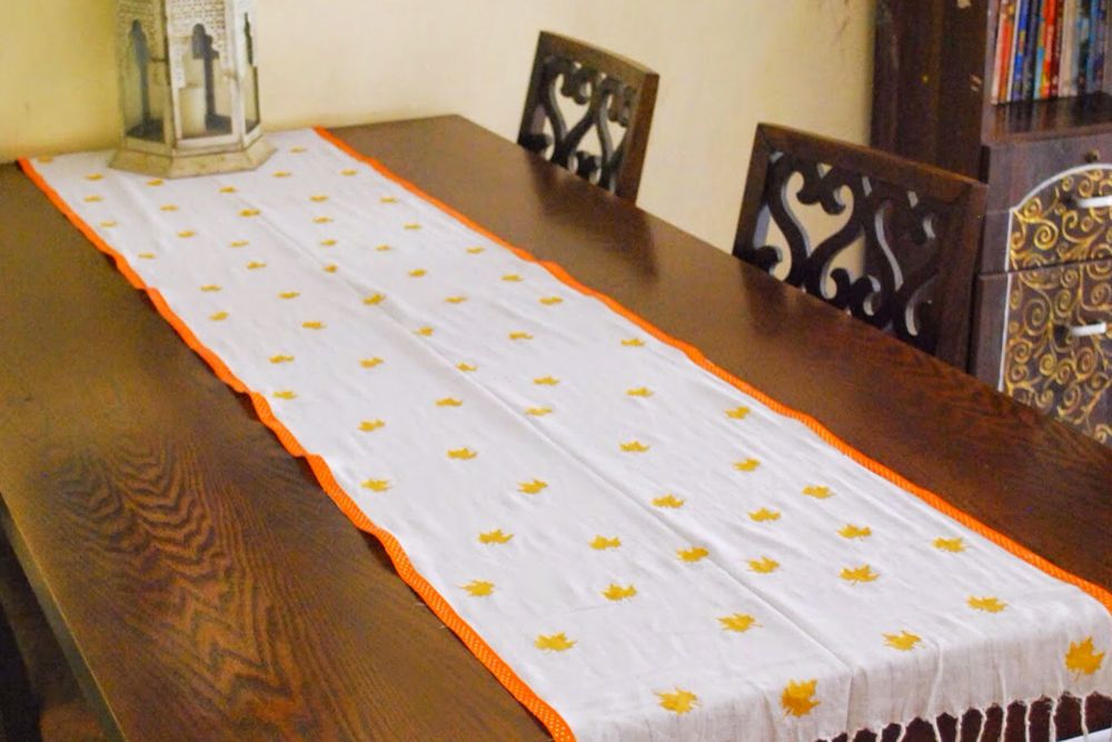 diy ideas for the home-dupatta upcycle-table runner-paint craft