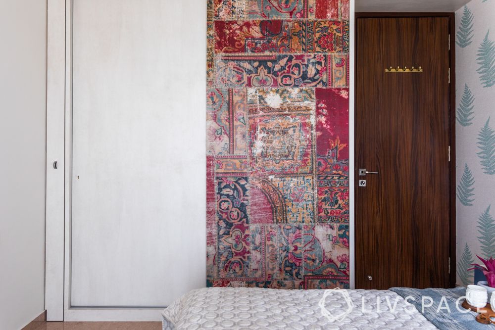 home video tour-moroccan pattern wardrobe-sliding wardrobe-leaf wallpaper