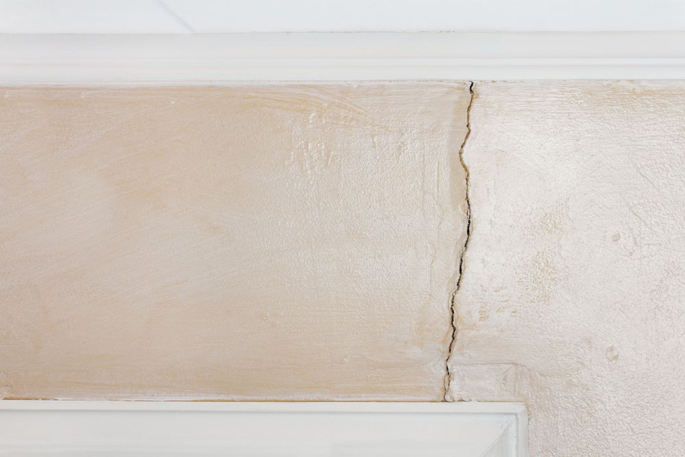 wall paint types-crack bridging paint
