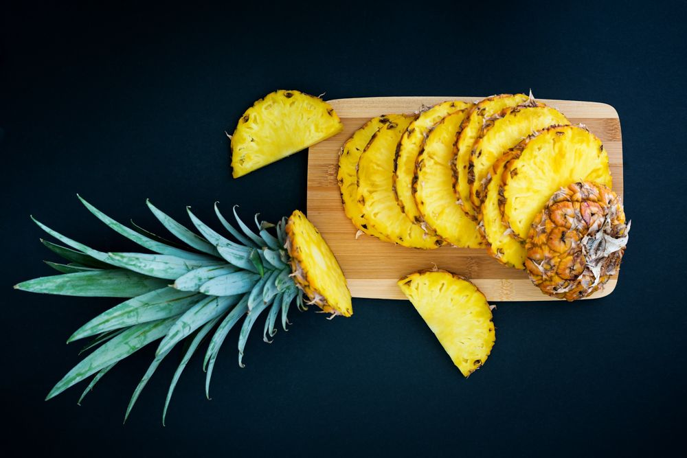 reuse-kitchen-waste-pineapple-tops-plant