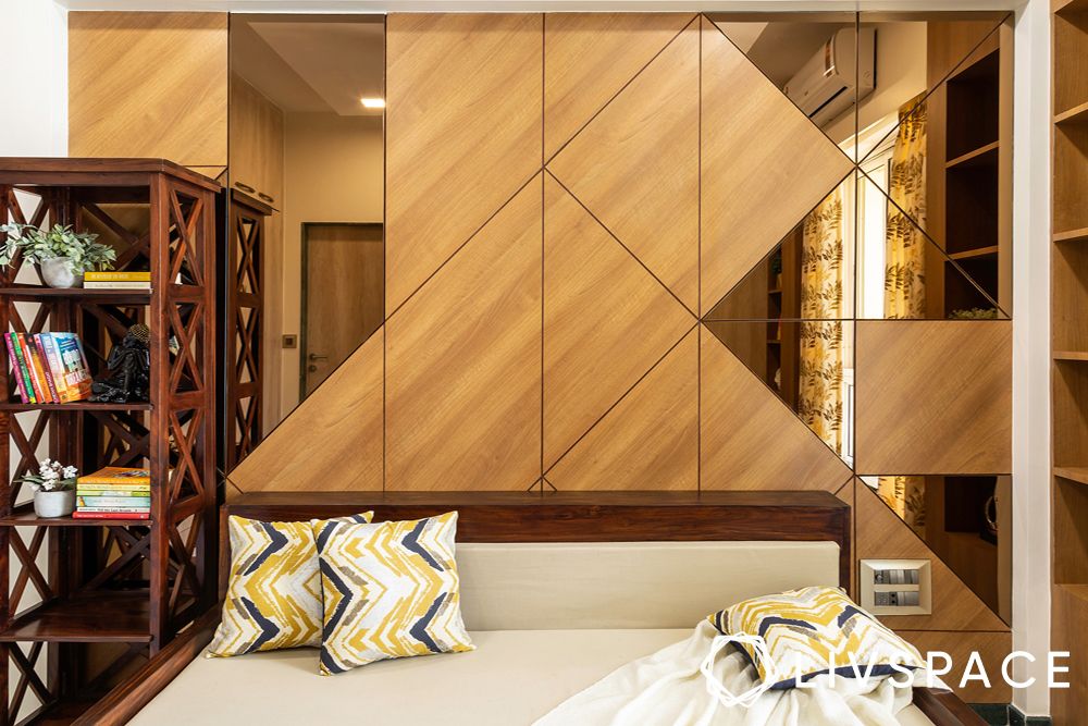 bedroom-accent-wall-with-laminate-and-mirror-panelling