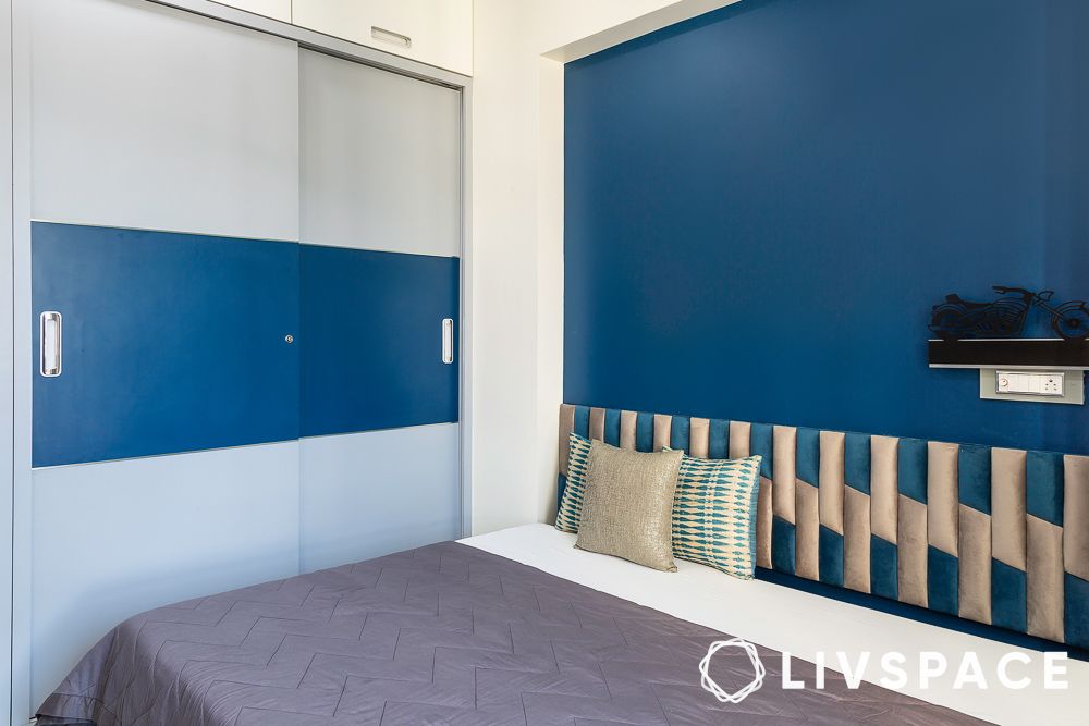 sliding-wardrobe-design-bedroom
