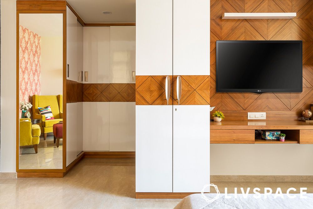 u-shaped-semi-walk-in-bedroom-wardrobe-design