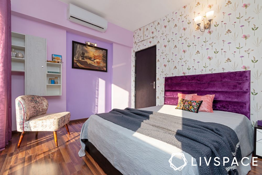 flats design-bedroom-floral wallpaper-lavender walls