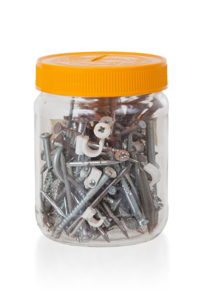 clean-cabinets-store-screws