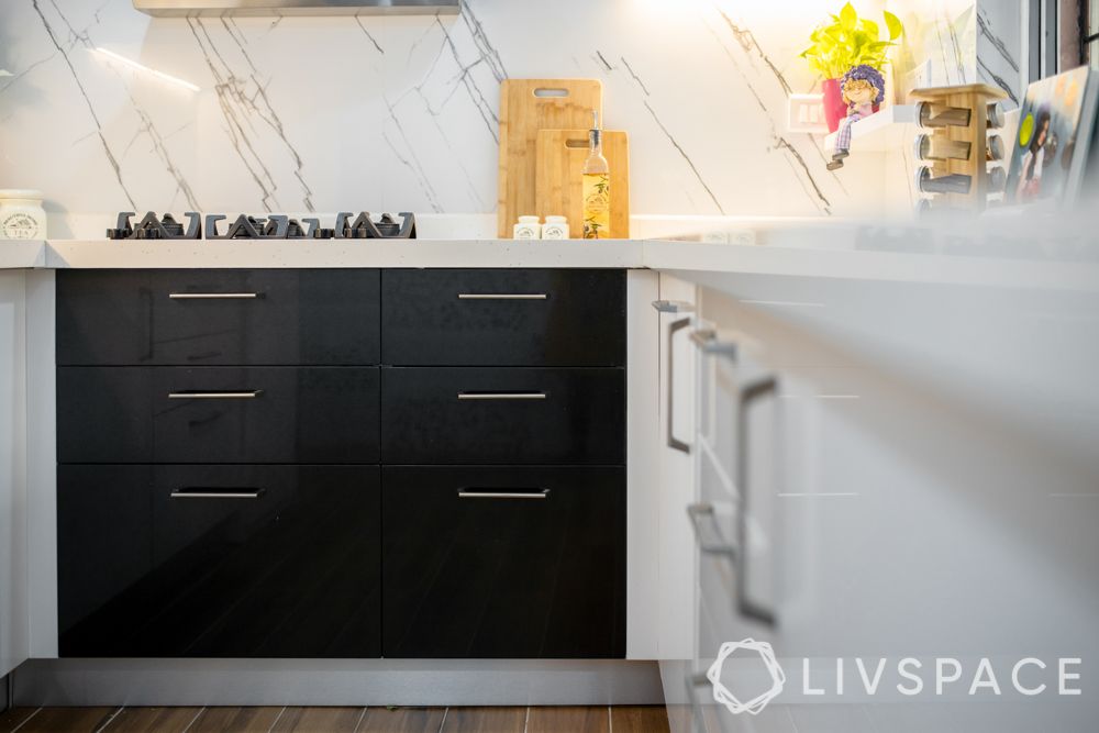 small modern kitchen-acrylic cabinets-membrane cabinets