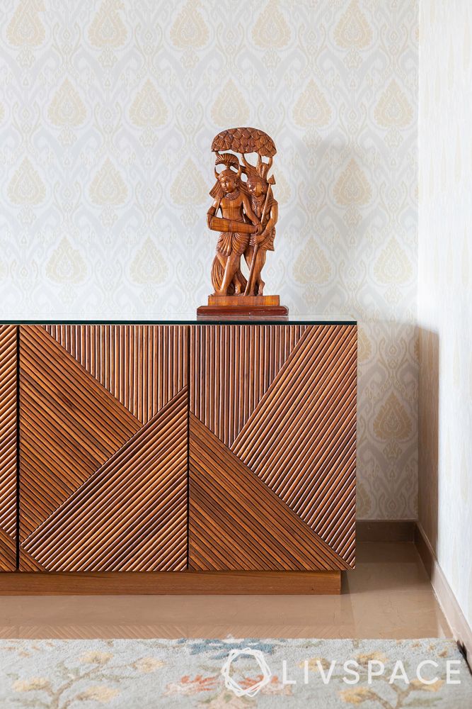  4bhk flat-wooden console design