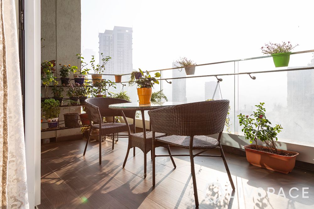 balcony design-balcony garden-wicker furniture
