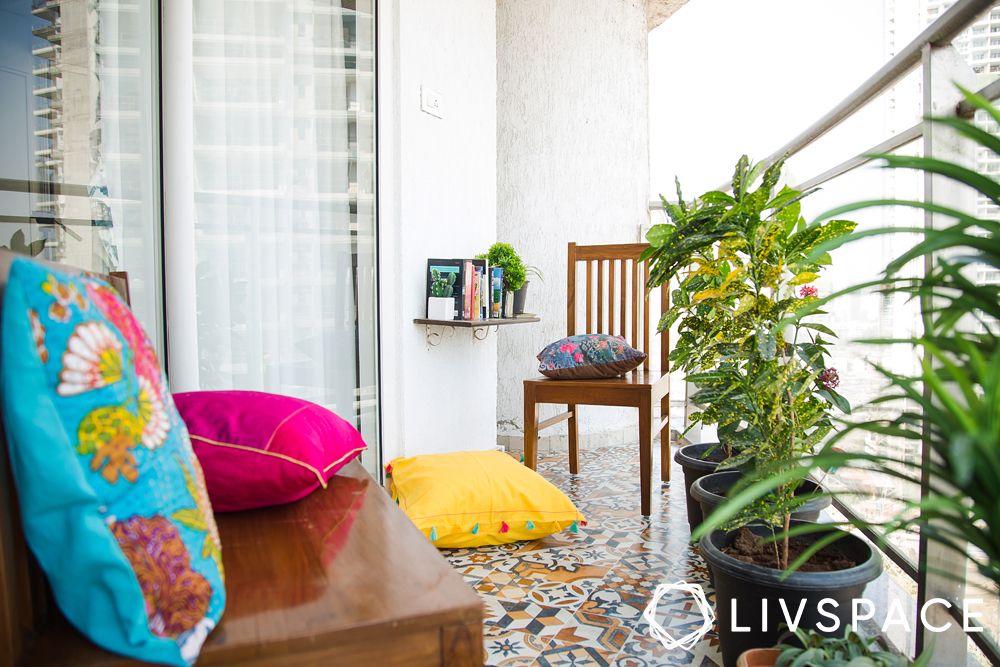 balcony chairs-wooden chair