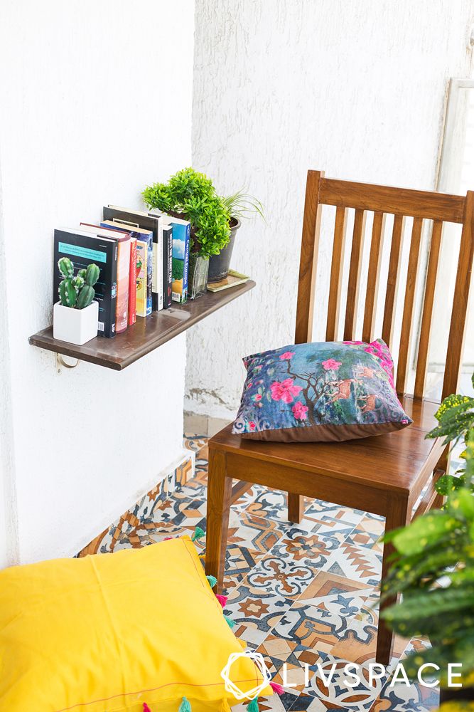 balcony seating ideas-wooden chair