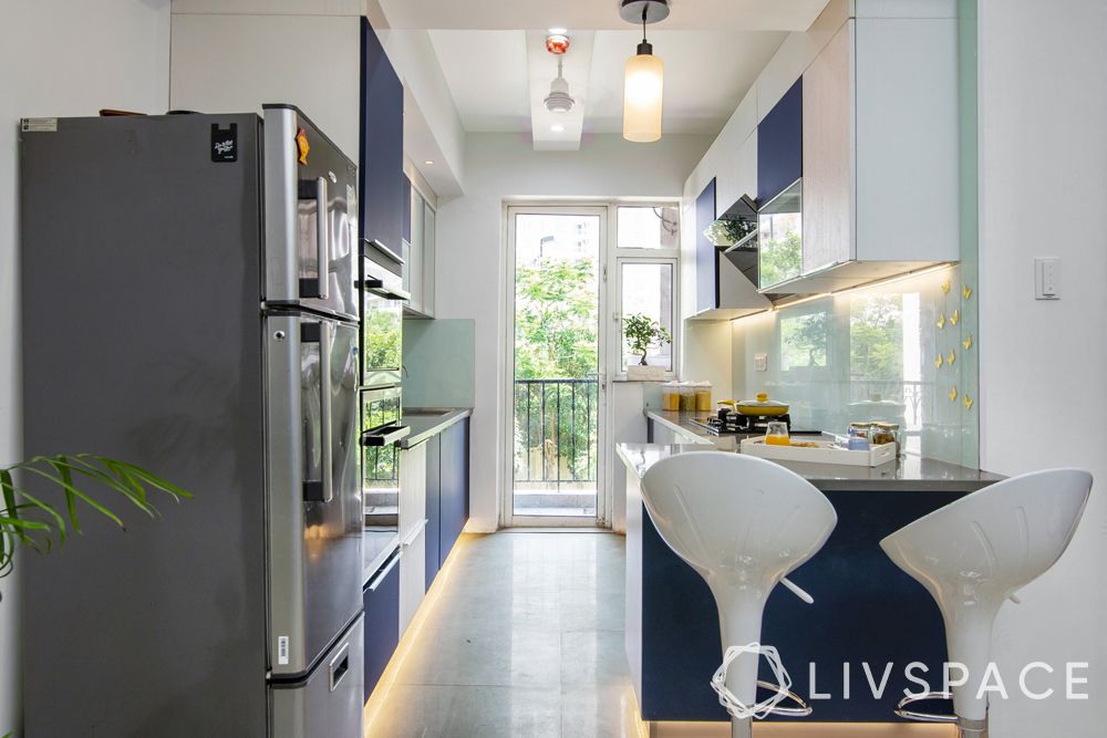 parallel-kitchen-with-under-cabinet-lighting