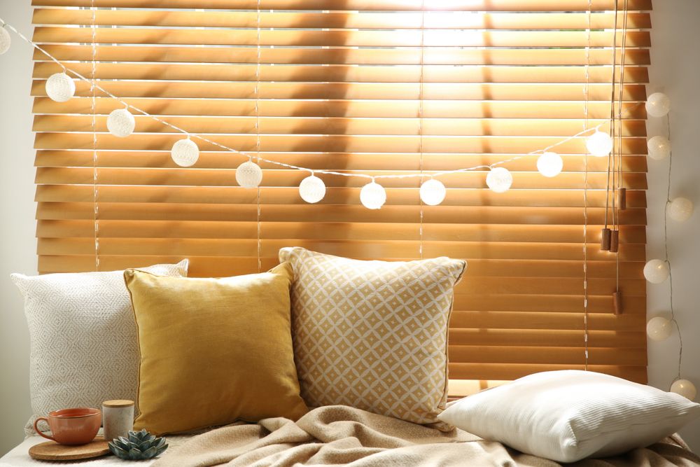 bedroom interior design-fairy lights-window-cushions
