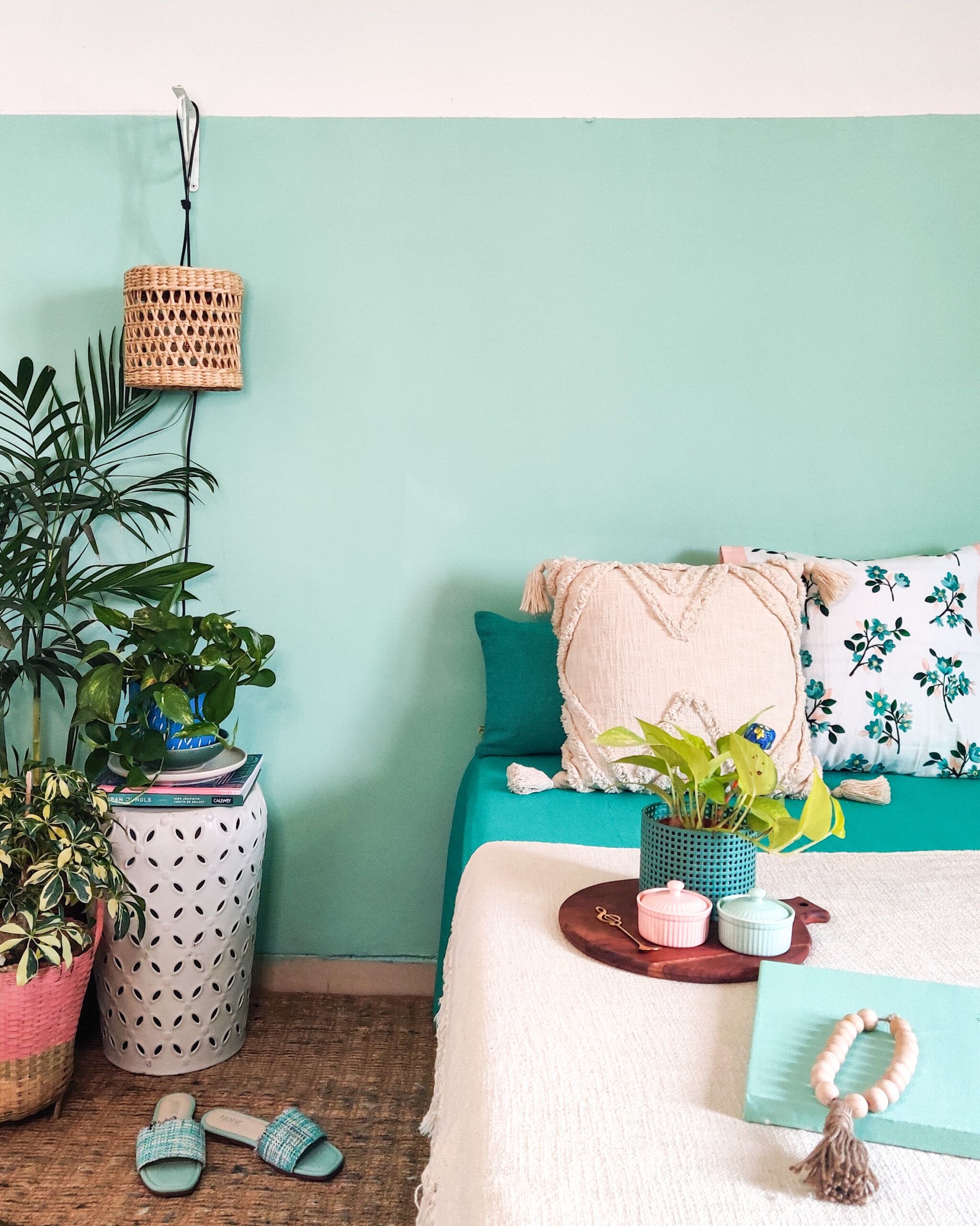 craft ideas for home decor-mint green wall-bed-planter