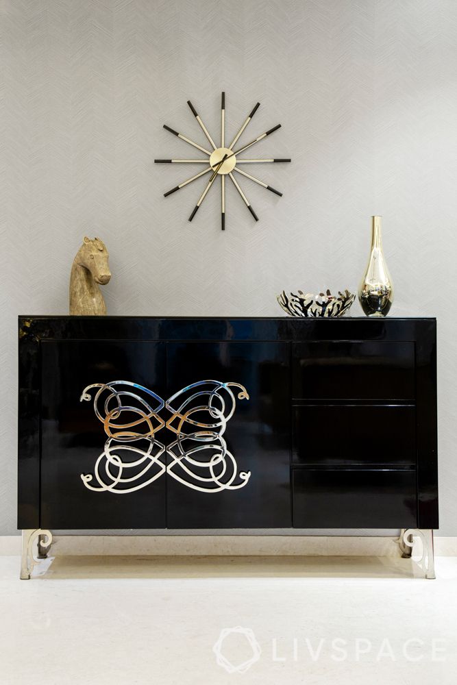 console tables-black table-mirror design