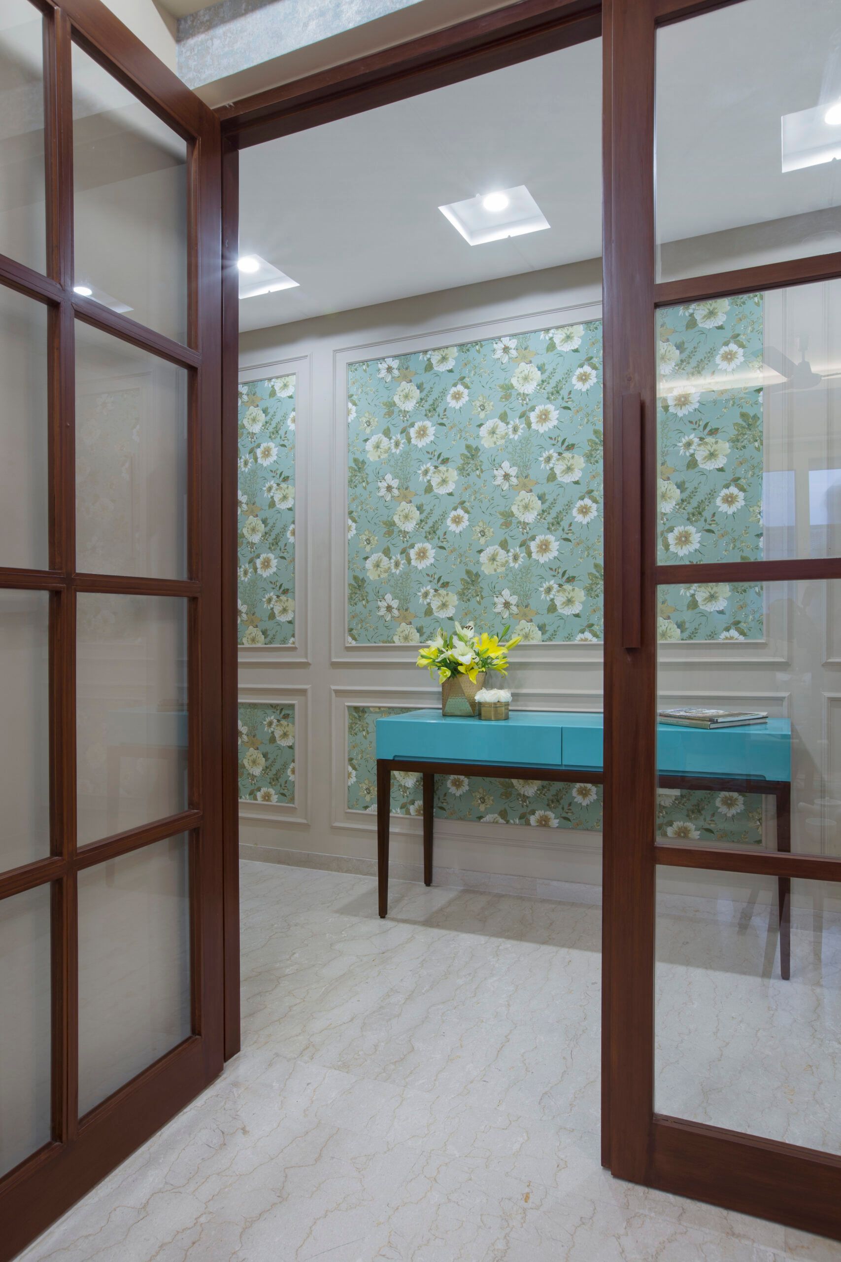 console tables-blue table-blue floral wallpaper