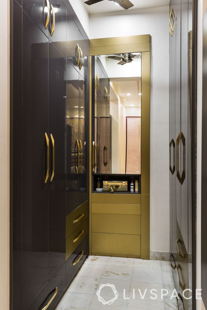wardrobe-design-walk-in-closet-brown-doors-with-gold-handles