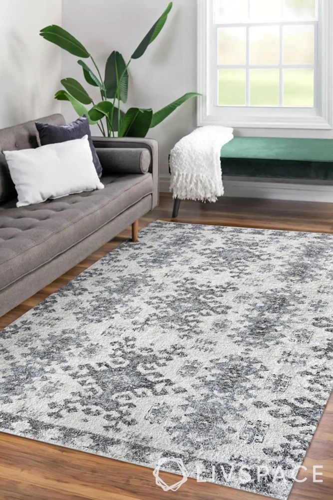 patterned-rug-for-budget-friendly-living-room-decor