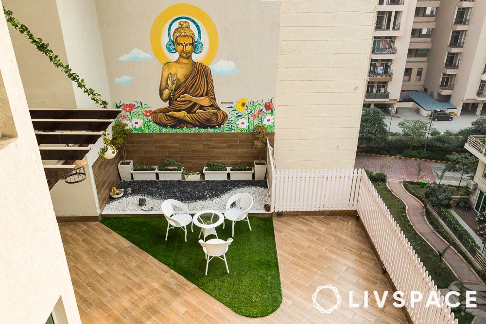 balcony-decor-with-mural