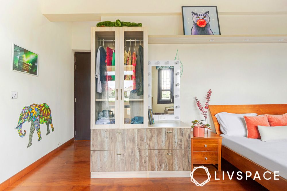 wooden-wardrobe-with-glass-shutters-and-vanity