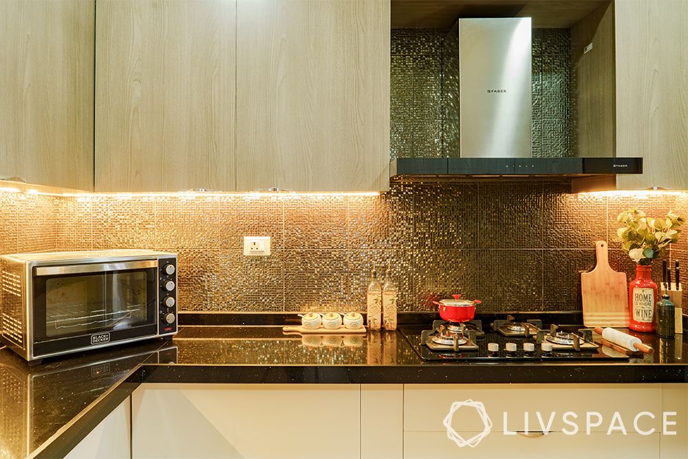 4-bhk-in-mumbai-kitchen-profile-lighting