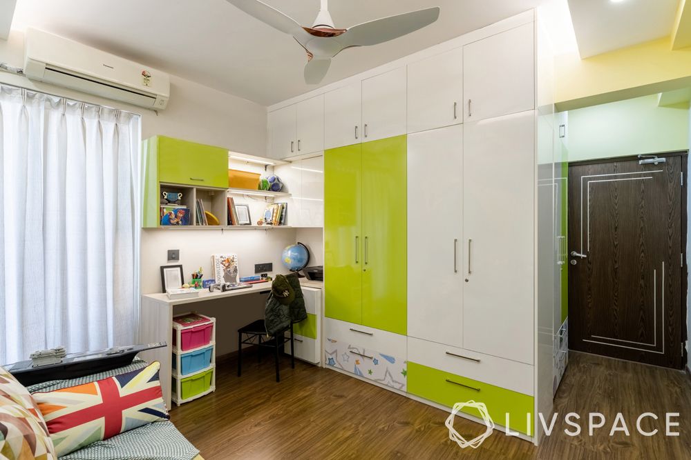 luxury-apartment-in-gurgaon-lime-green-winding-wardrobe
