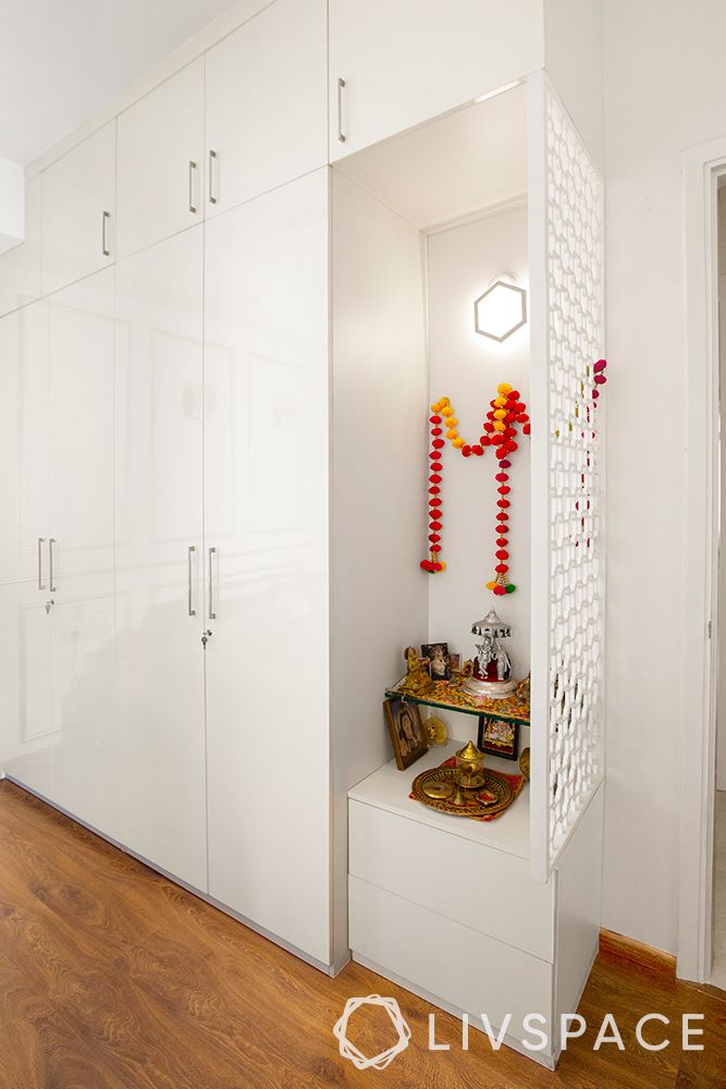 pooja-unit-design-mandir-with-wardrobe