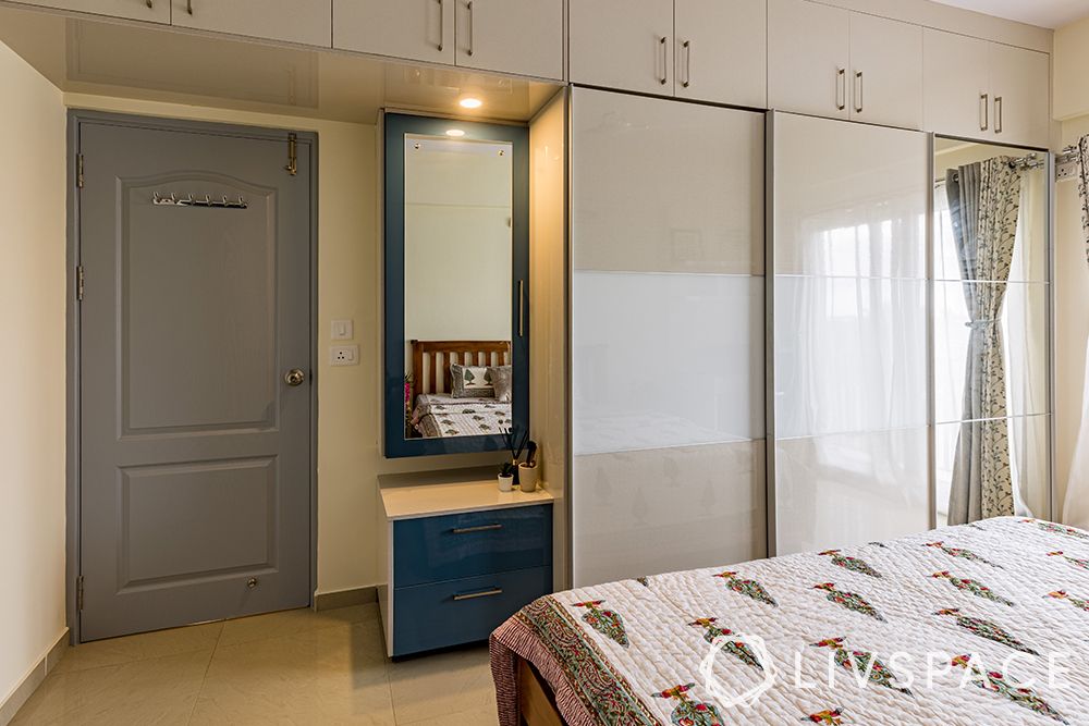 2bhk-flat-in-bangalore-dresser-unit