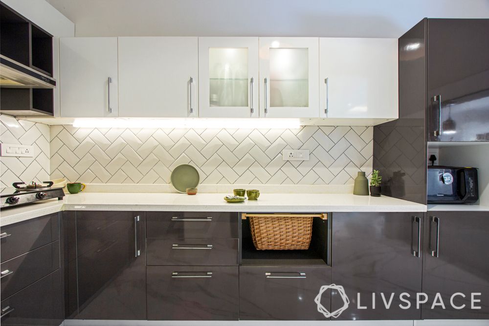 4-bhk-flat-interior-design-monochrome-kitchen