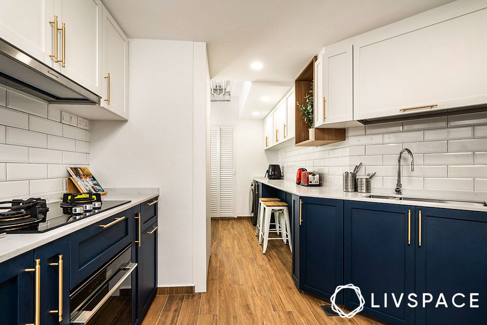 Bright Kitchen Design in Rich Blue Color