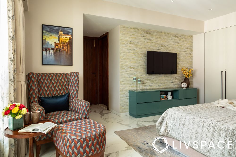 cosy-corner-and-tv-unit-in-the-master-bedroom