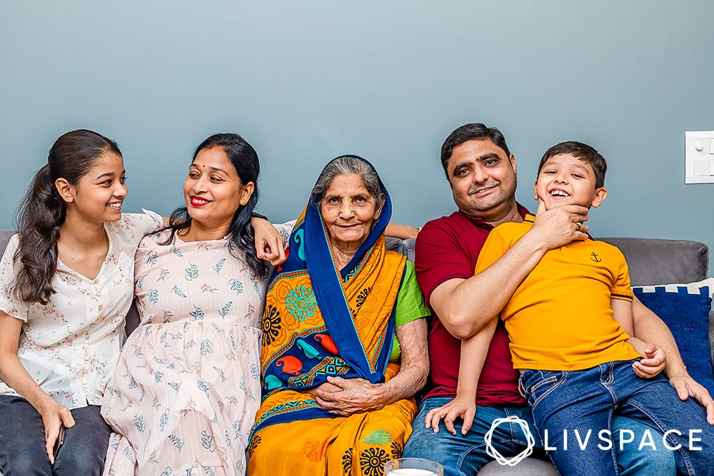 gulshan-balliena-family