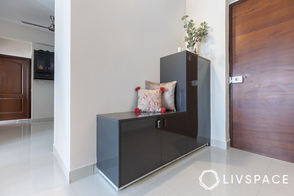 foyer-2-bhk-interior-design-for-hamilton-homes