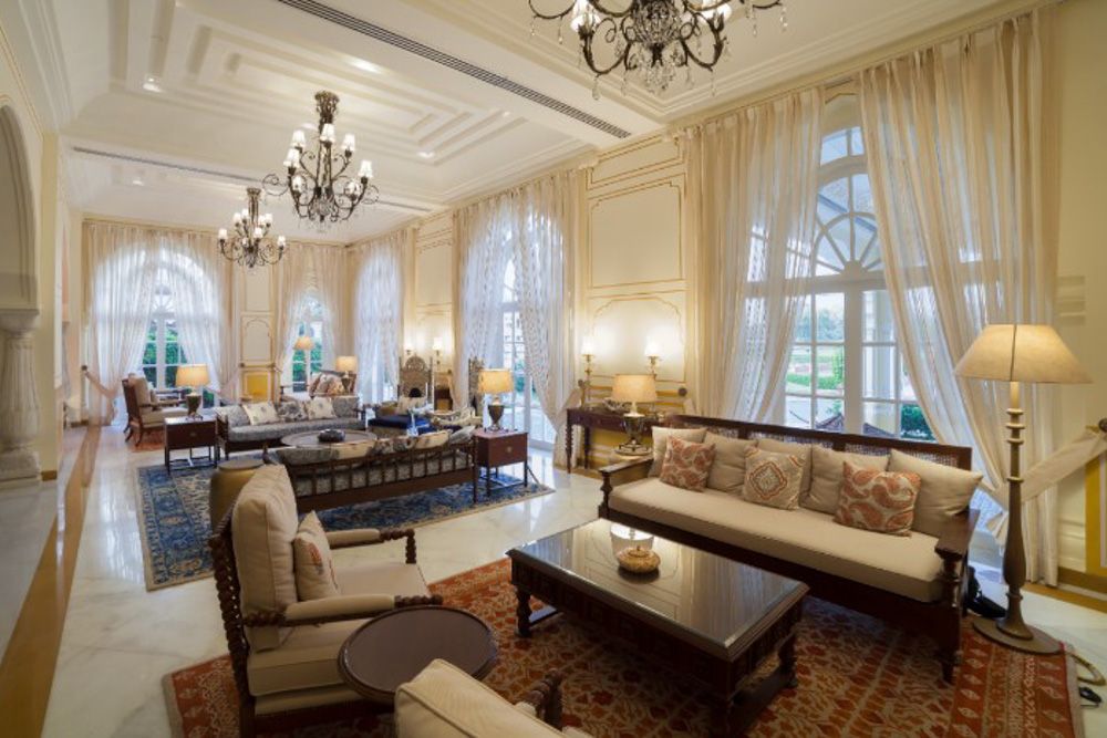 rugs-in-hotel-lobby-interior-design