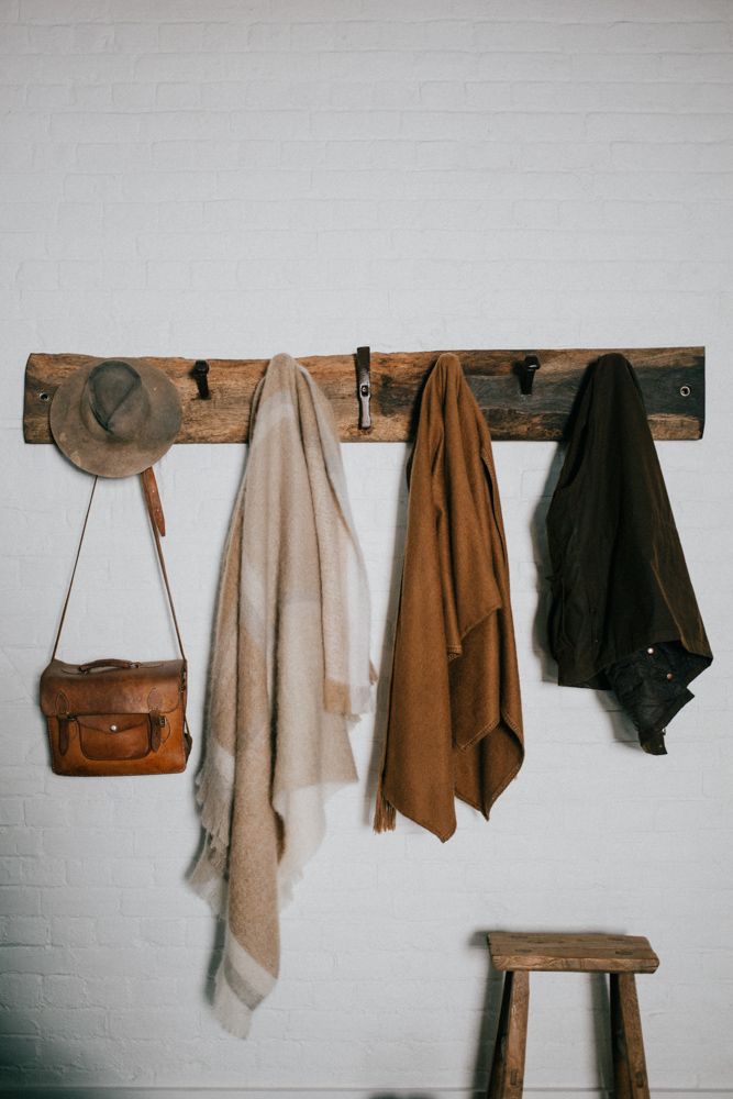 wardrobe-organisation-with-a-coat-rack