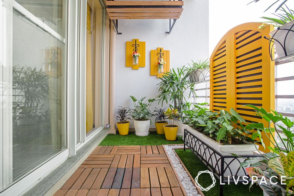 balcony-design-with-yellow-and-plants
