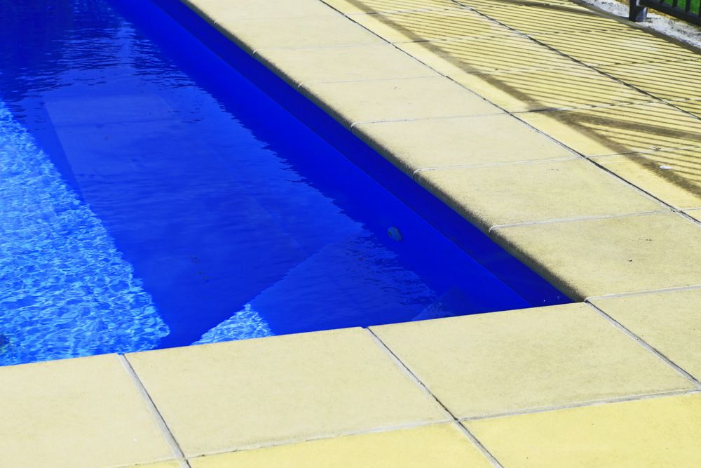 flooring-tiles-design-for-swimming-pool