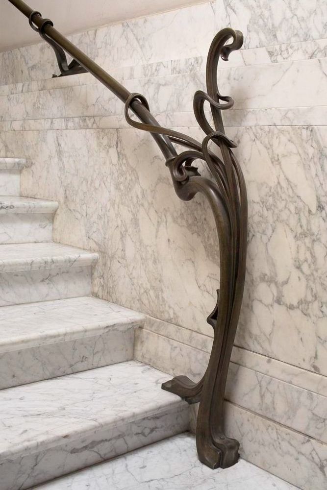 tree like sculpture modern handrail design