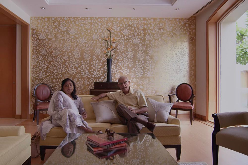 beige-wallpaper-delhi-home