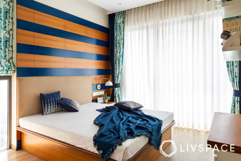 ochre-and-teal-bedroom-paint-colours-in-stripes