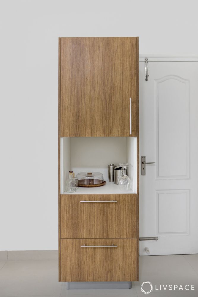 open-and-closed-kitchen-tall-unit