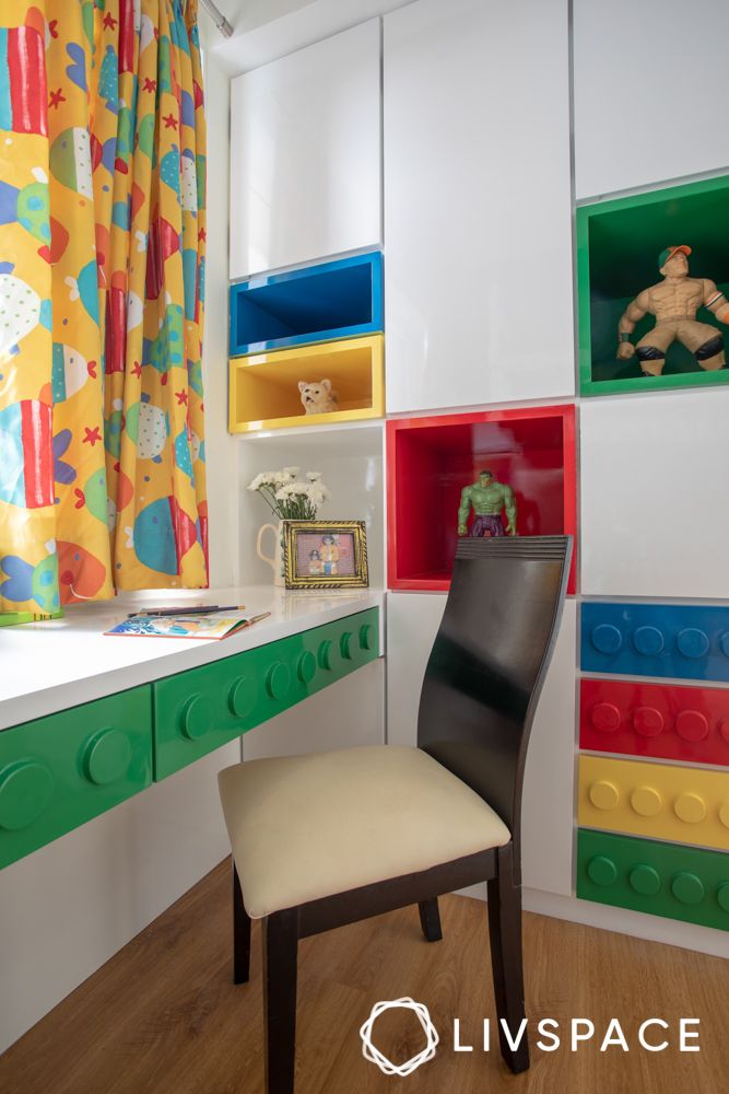 play-with-colours-in-kids-wardrobe-design