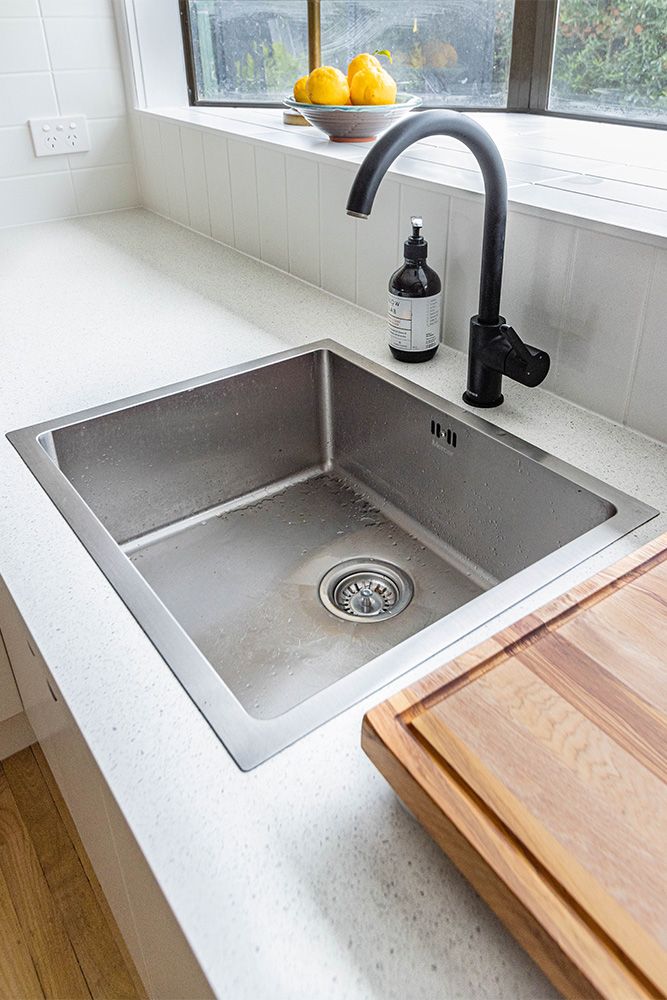 how-to-maintain-kitchen-sinks