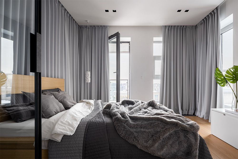 industrial-chic-curtain-design-in-bedroom