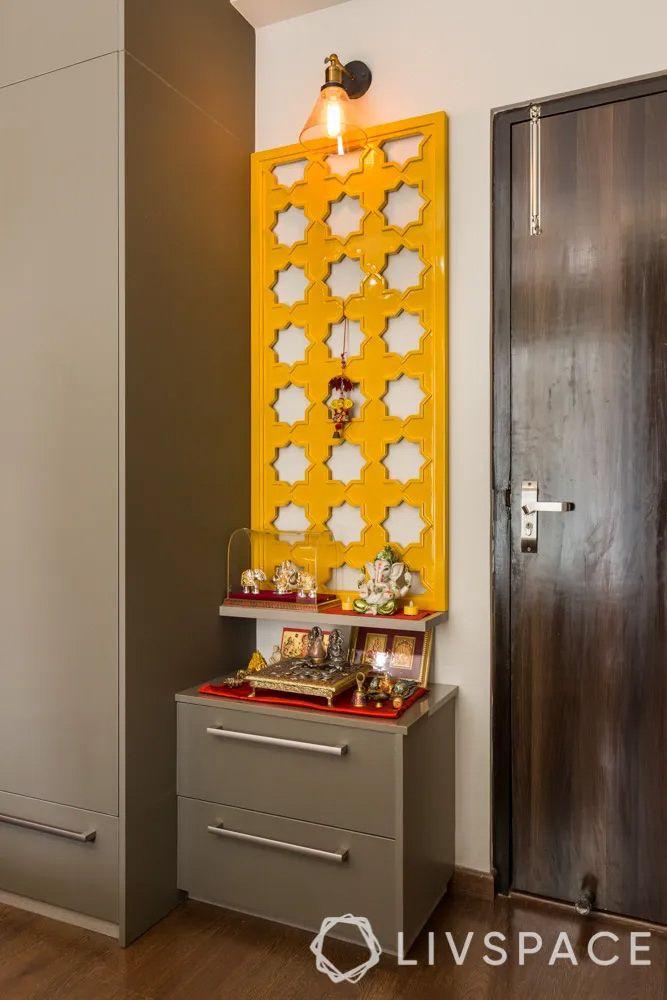 compact-home-temple-design-with-yellow-acrylic-backpanel