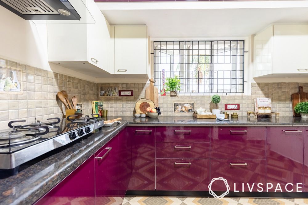 magenta-and-white-kitchen-with-black-countertop